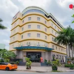 Reddoorz Tahami Hotel Near Kha Van Can